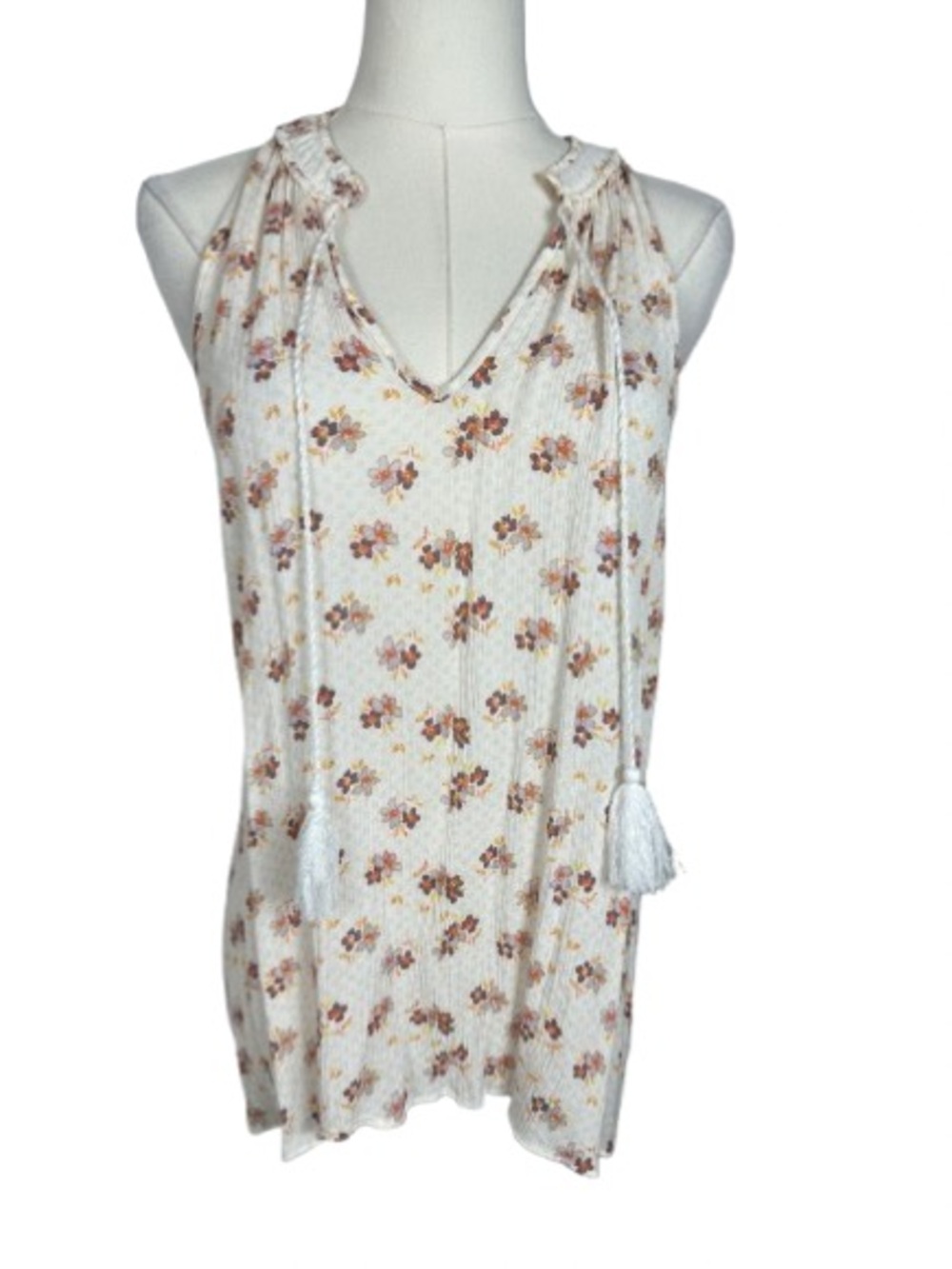 ❤️ SALE! 💙 LC Lauren Conrad Cream Floral Knit Tank with Tassel Tie